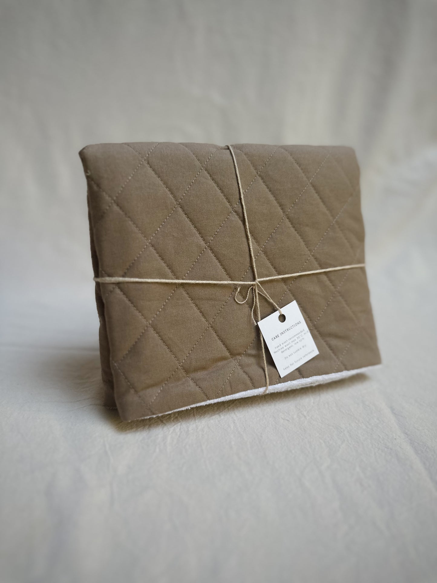 Quilted Tie Changing Clutch (Cherry)
