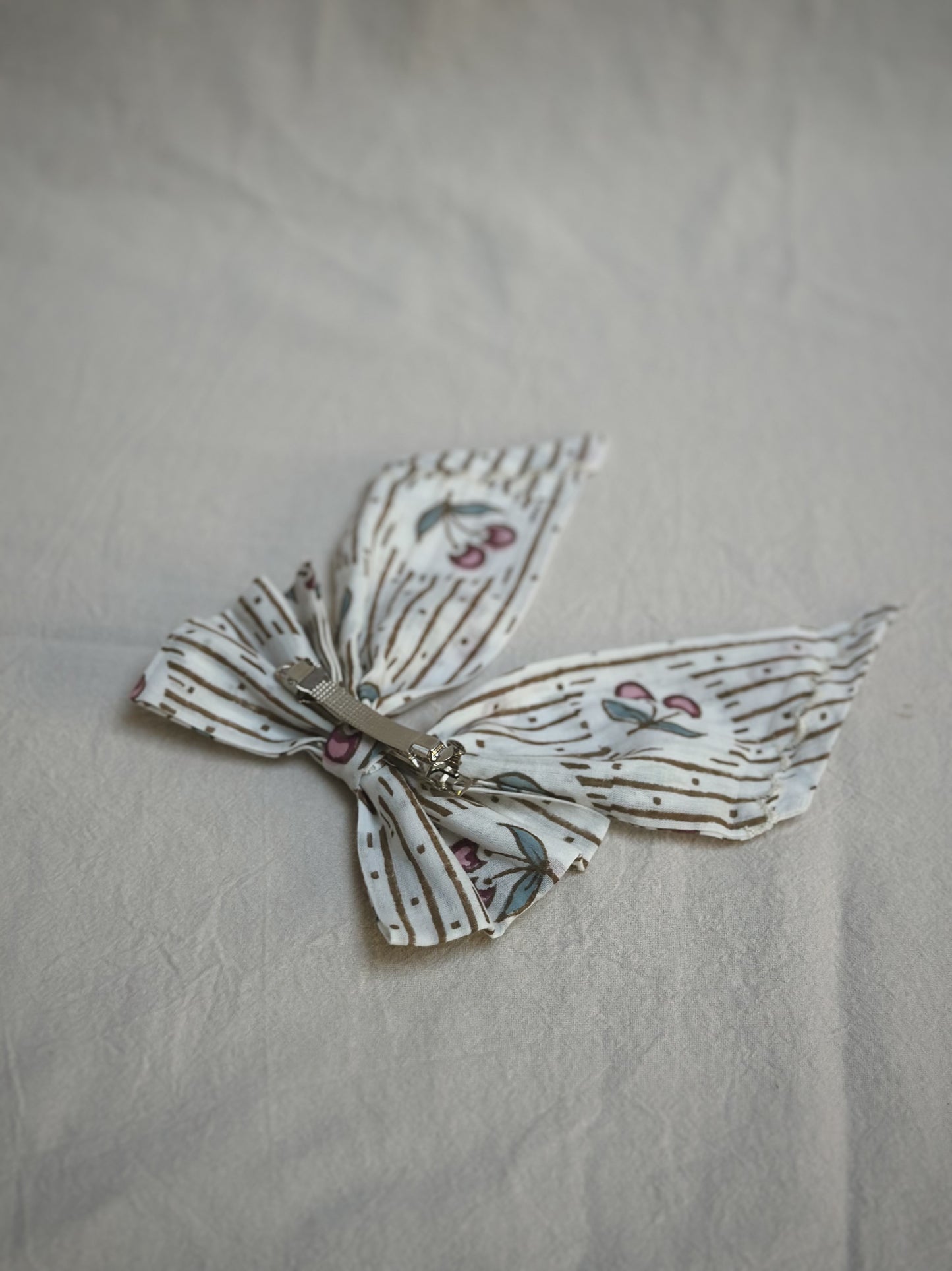 Hair Bow (Cherry)