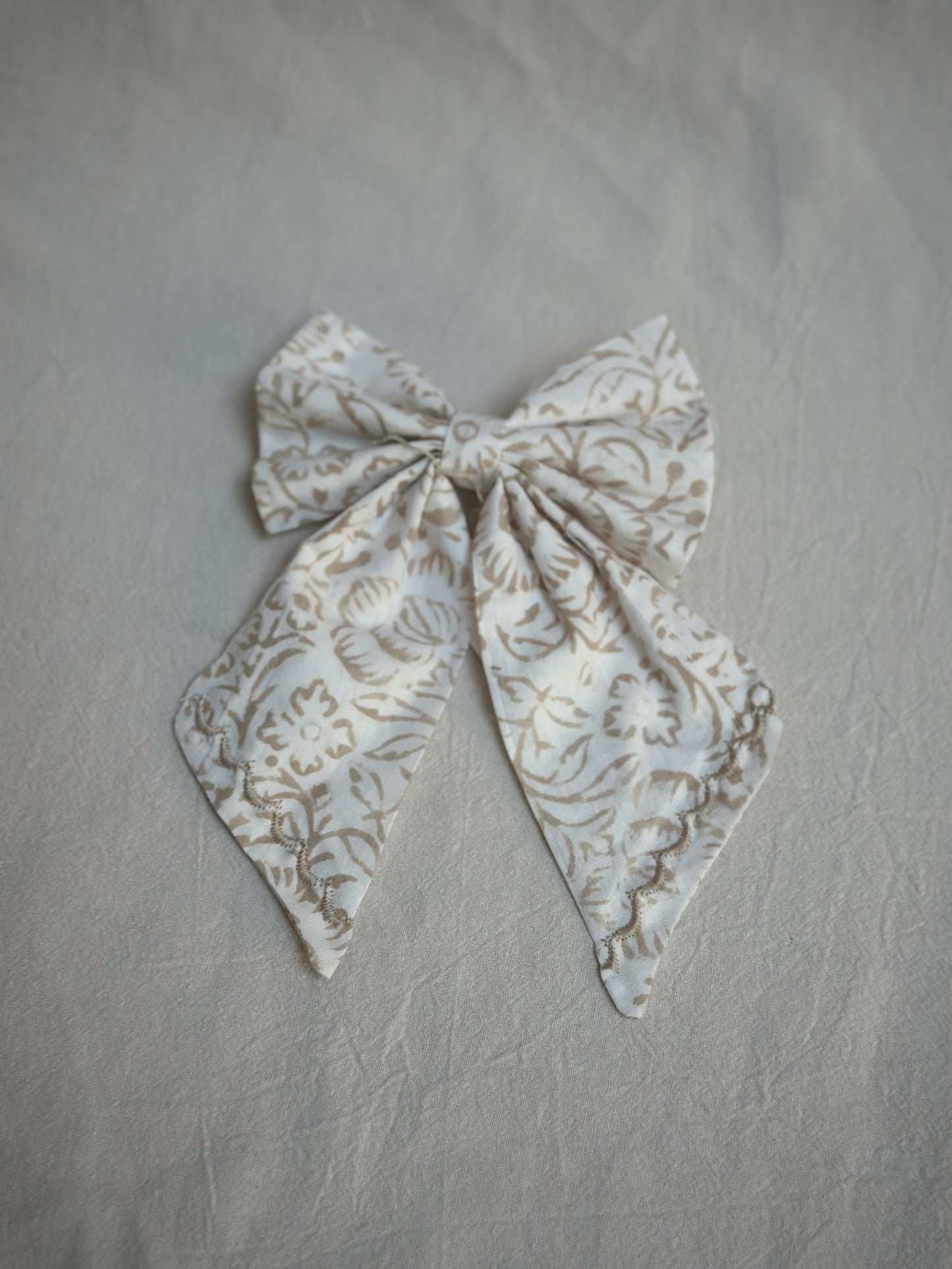 Hair Bow (Cream Beige)