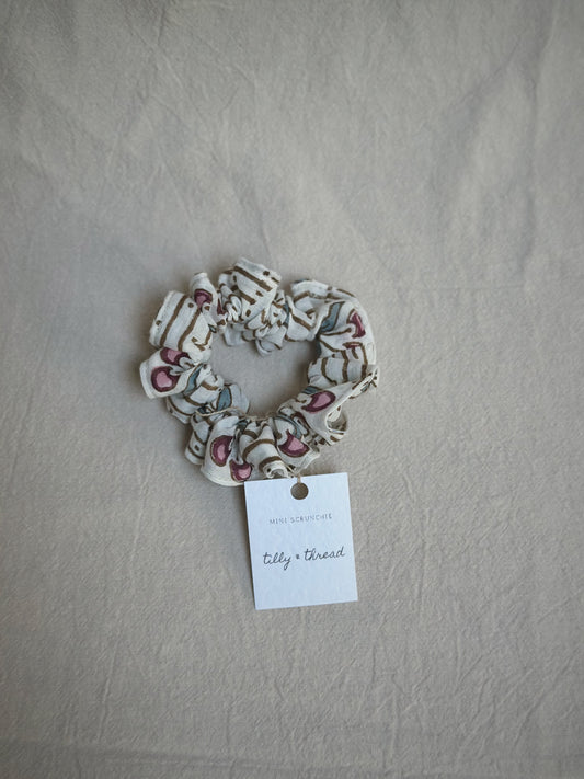 Mini Scrunchie (Cherry)