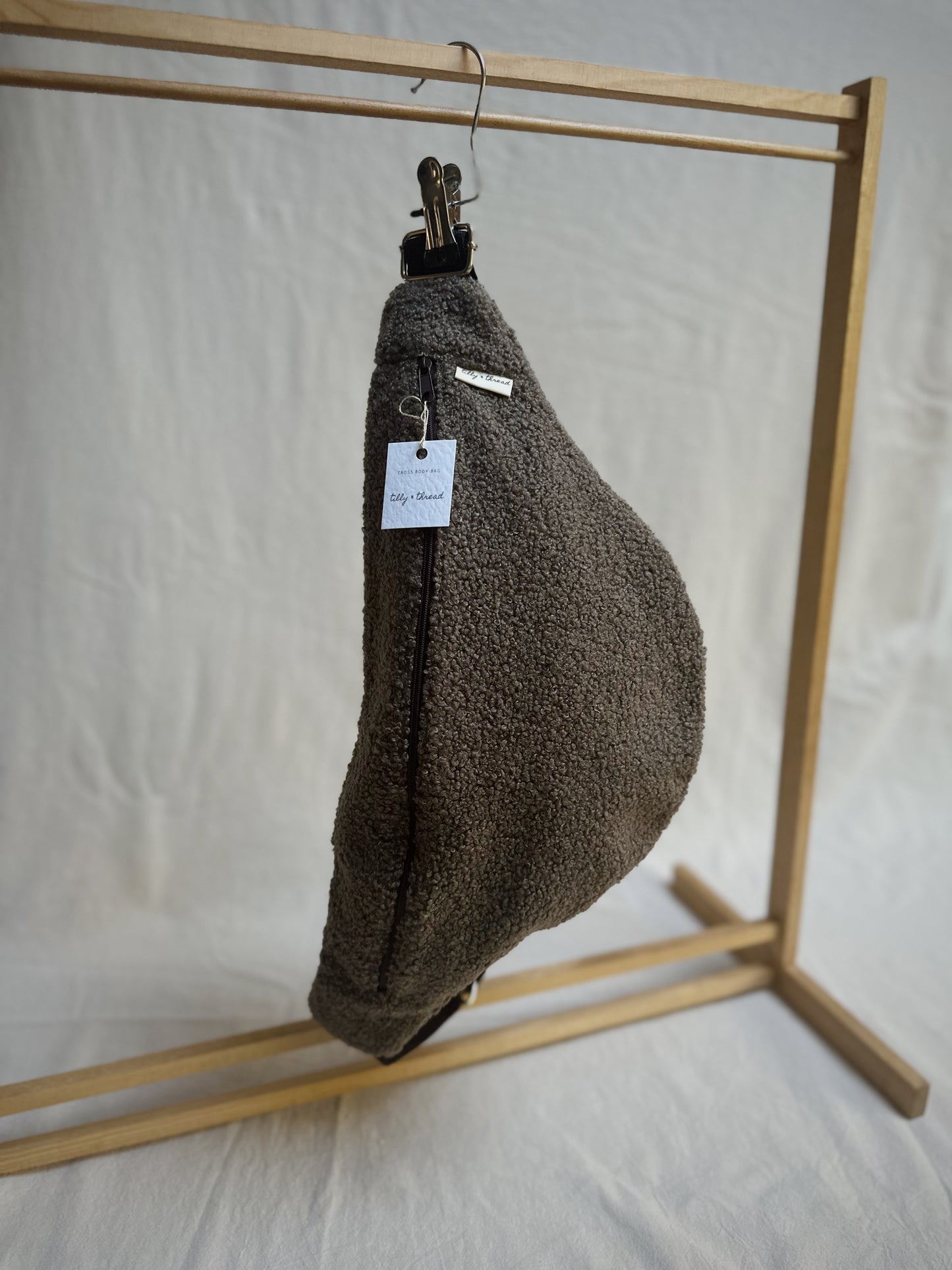 Teddy Cross Body Bag (Truffle)