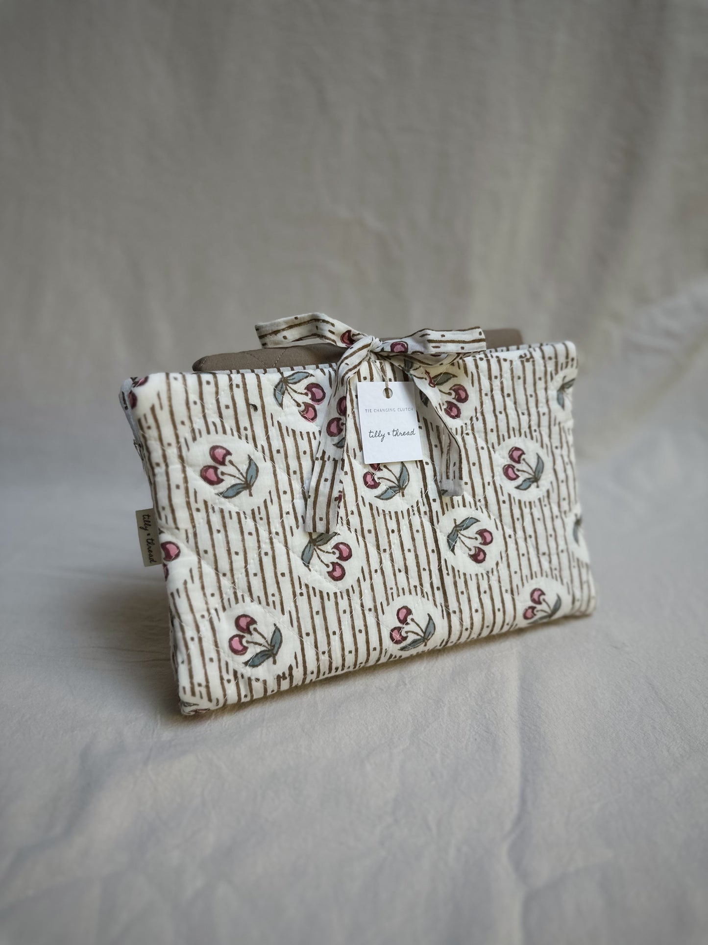 Quilted Tie Changing Clutch (Cherry)