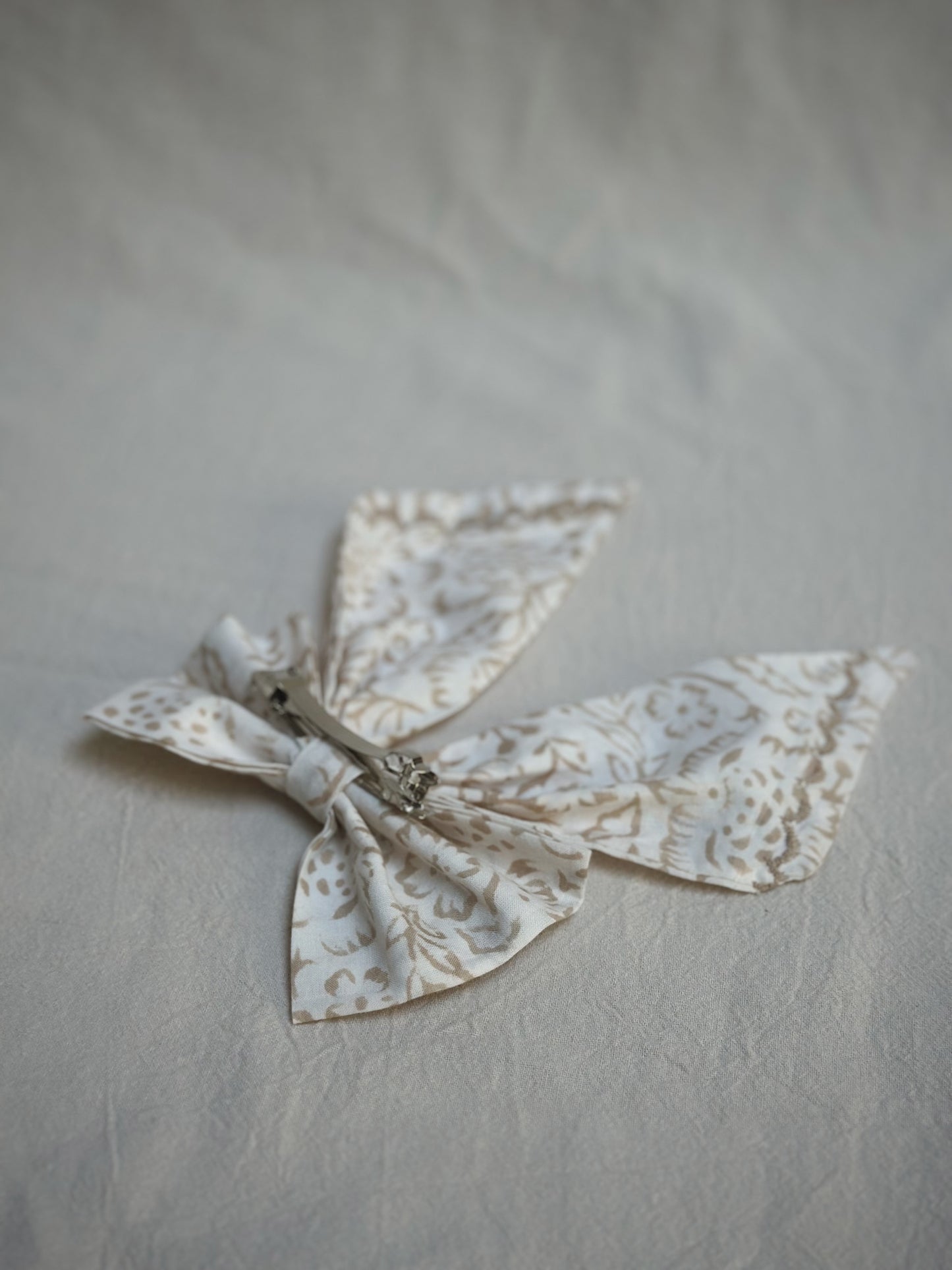 Hair Bow (Cream Beige)